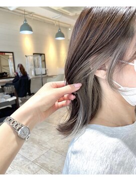 リーフ 王寺店(LEAF≠) インナーカラー ホワイトベージュ