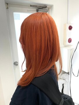 ナンバー ユアイロ 川崎(N° uairo) 丸型卵形韓国顔まわりエアリーロング美髪ピンクブラウン川崎