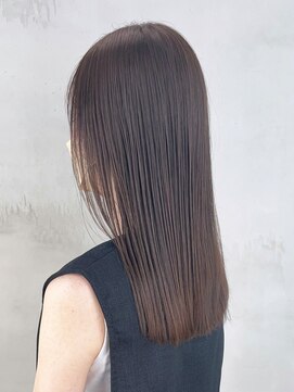 アイティーバイアルバム 下北沢店(IT by ALBUM) ロング美髪韓国ヘアオリーブベージュ顔周りレイヤー_ba398091