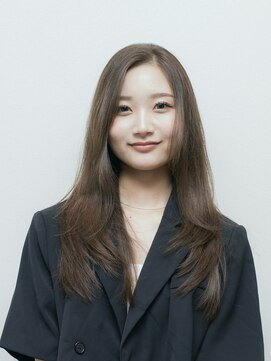 ティア ヘアデザイン(Theia hair design) ツヤ感ナチュラルストレート