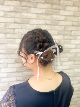 ヘアーアンドアイラッシュ ビス 下曽根店(Bis!) ツインテール