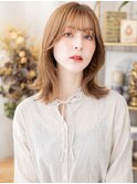 ピンクベージュブリーチなし小顔くびれレイヤークラゲヘア20代
