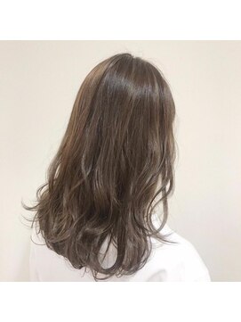 オットー バース(Otto BIRTH) 透明感ニュアンスグレージュ　ハイライト