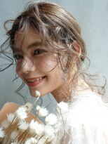 ポニーテールとふわふわな顔周り_オリーブカラー_38086
