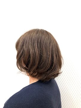 クオリス 上福岡店(QUALIS) デジタルパーマ/小顔/無造作ウェーブ/ミディアム/白髪染め/