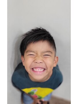 キキヘアメイク(kiki hair make) しんや【キッズカット】