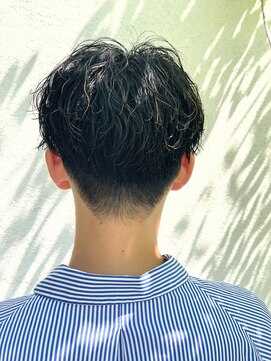 ビューティブロー ビービー(Beauty Blow B.B) メンズカット波巻きパーマツイスパツイストスパイラルパーマ