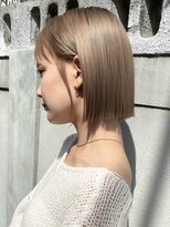 アンプラグド(unplugged) ブロンドベージュブリーチなしダブルカラーハイトーン透明感