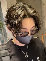 フィフス 名駅(fifth)&nbsp;波巻きスパイラルパーマメンズセンターパートツーブロック名駅