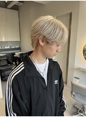 ホワイトブロンド×センターパート