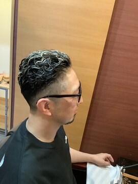 カットスタジオ ビークラブ(Cut studio B_CLUB) 極道パーマ