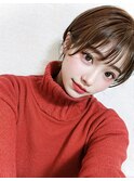 ショートボブ×ナチュラル系ベージュカラー×メテオTR