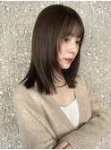 ミディアムレイヤー　顔まわりレイヤー　レイヤーカット