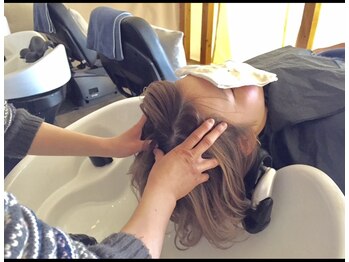 ロア(LORE by snip)の写真/綺麗な髪は綺麗な頭皮から！