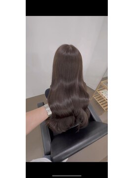 イオエ 岡本(ioe) レイヤーロング/ブリーチなしダブルカラー/髪質改善/神戸