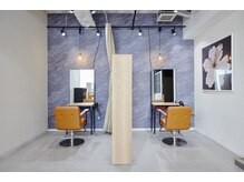 テラスヘア 新潟駅南(TERRACE hair)の雰囲気（全席半個室の清潔感のある上質空間で癒しのひとときを。）