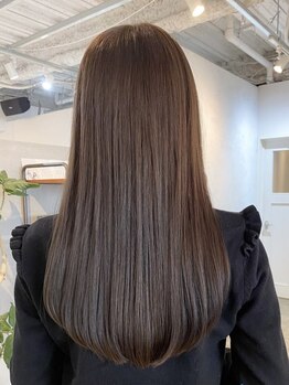 シー(SHE.osu)の写真/【上前津3分/矢場5分/ミルボン導入】髪質やクセに合わせた施術をご提案☆触りたくなるサラ艶ヘアが叶う♪