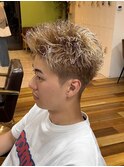 ハイトーンスパイキーショート/スパイキーパーマ/ベリーショート