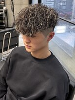 イーラ(era)&nbsp;スペインカールスパイラルパーマ平巻き波巻きパーマ眉毛