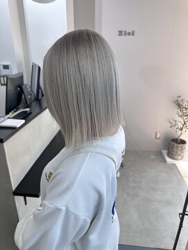 ジール(Ziel) シルバーベージュ