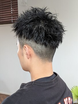 ウィスカーヘアー(whisker hair) ツイストパーマ