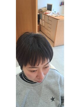 ヘアーズ イン フォルム アーツ(hairs in folm Arts) クビレショート