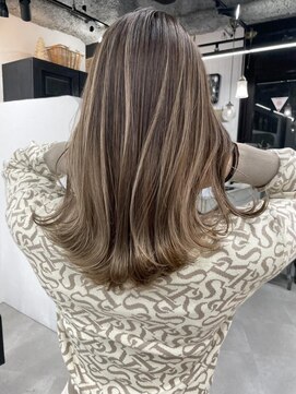 キラ 渋谷(KILLA) ハイライトカラー/ブリーチダブルカラー/白髪ぼかしハイライト