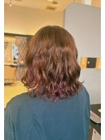 ヘアショップエヌアンドエー 久喜 栗橋店(hairshop N&A)&nbsp;ピンクインナーが映える外ハネウェーブボブ