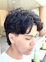コハク(COHAQ BEAUTY AND RESORT)&nbsp;ラルフカール/海外風パーマ/センターパート