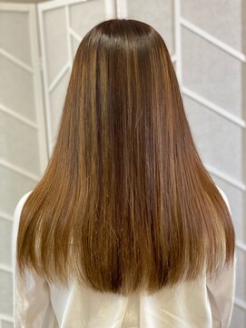 ツムグ 代官山店(TUMUGU) 大人可愛いワンレン白髪ぼかしハイライトショコラベージュ