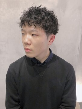 フランクスバーバーリザーブ 人形町店(FRANK’S BARBER RESERVE) ツイストピンパーマ y