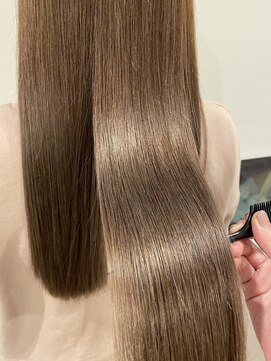 トリコ ショップアンドヘアサロン(tricot shop hair salon) 光沢髪/艶髪/ウルトワケア/20代30代40代