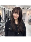 レイヤーカット　束間　ロングレイヤー　オリーブブラウン