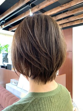 クオリス 上福岡店(QUALIS) 20代30代大人可愛い★小顔ショートカット前下がりウルフカット