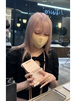 トイロ 新宿(Toiro) ケアブリーチ　ホワイトピンクカラー
