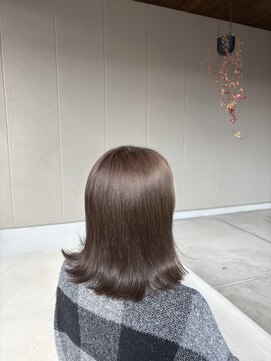 ラソ プエルト(LAZO puerto) 大人グレージュカラー！