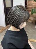 白髪ぼかし　脱白髪染め　ハイライト　ボブ　グレージュ
