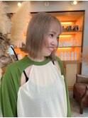 ハイトーン×切りっぱなしボブ