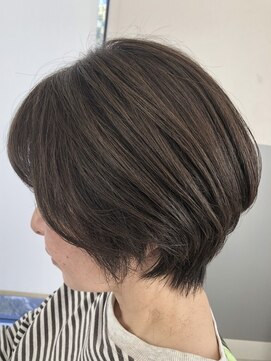 ヘアーアンドビューティー ザ ビー(Hair & Beauty the B) 面長も気にならない！大人ショート☆