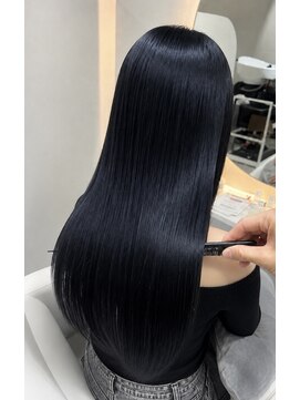 レヴァ(LEVA) 【茨木】透明感カラー×艶感ブルーブラック