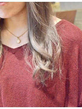 ティー リュクスボーテ(T LUXE BEAUTE) 外国人風グレージュカラー☆