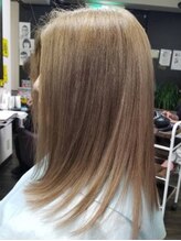 マージヘアーカイラ(ma ji hair KAI RA)