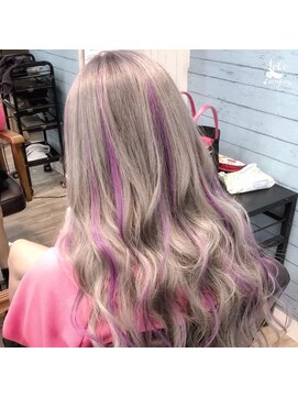 カルフール ロコ 草加西口店(Carrefour LOCO) ハイトーンシルバーアッシュ×エクステ