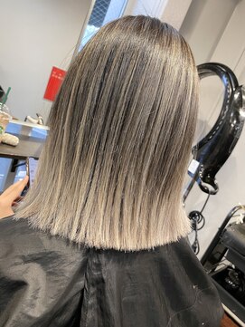 オリ(‘Oli) バレイヤージュ＿プラチナベージュ