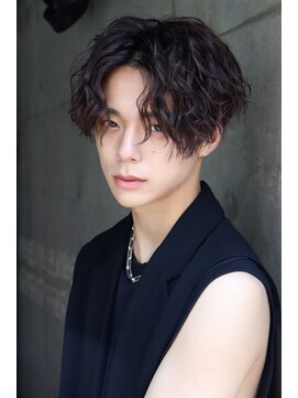 ネイビー(NAVY) 波打ちウェーブ 波巻きスパイラル ソフトツイストパーマ 黒髪