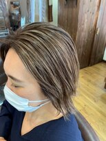 ビューティーショップ ニコ(Beauty shop nicco)&nbsp;ショート　フルハイライト　白髪ぼかし　大人カラー