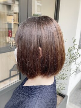 ビンカ ヘアー(Vinca hair) ひし形丸みボブ