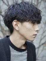 フィフス 栄(fifth)&nbsp;波巻きスパイラルパーマツーブロックメンズマッシュ栄