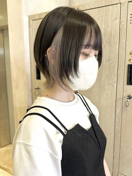 ユーフォリア 銀座(Euphoria) ウルフ/ウルフカット/ ウルフボブ/インナーカラー担当岩崎