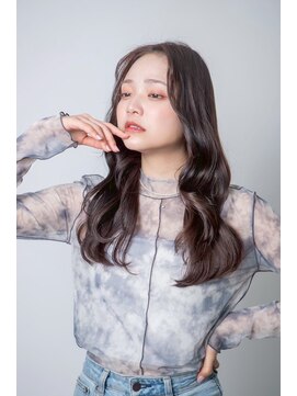 ルフュージュ バイ プロデュース 相模大野店(Refuge by Produce) チョコレートブラウン/ゆるふわウェーブ